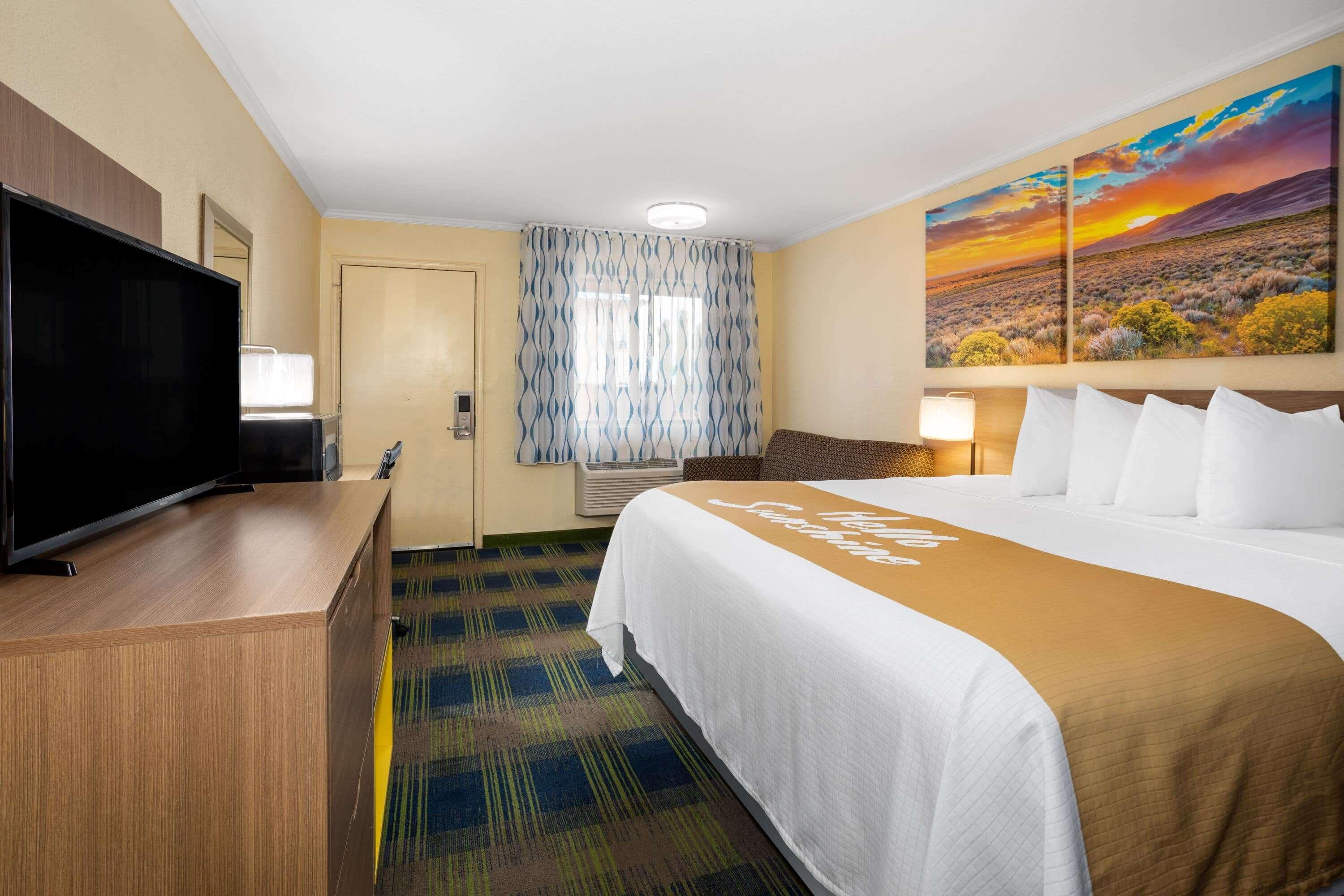 Days Inn By Wyndham Alamogordo White Sands Bagian luar foto