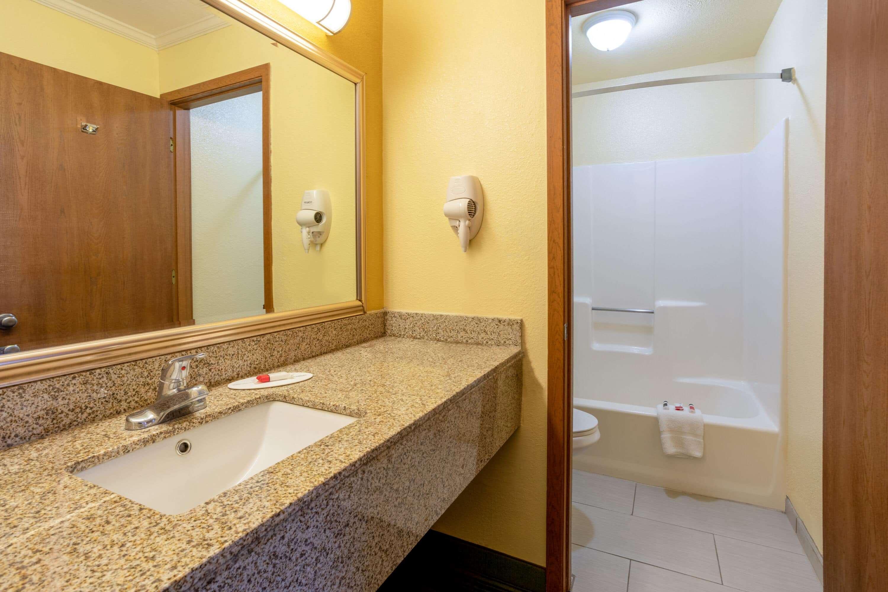 Days Inn By Wyndham Alamogordo White Sands Bagian luar foto